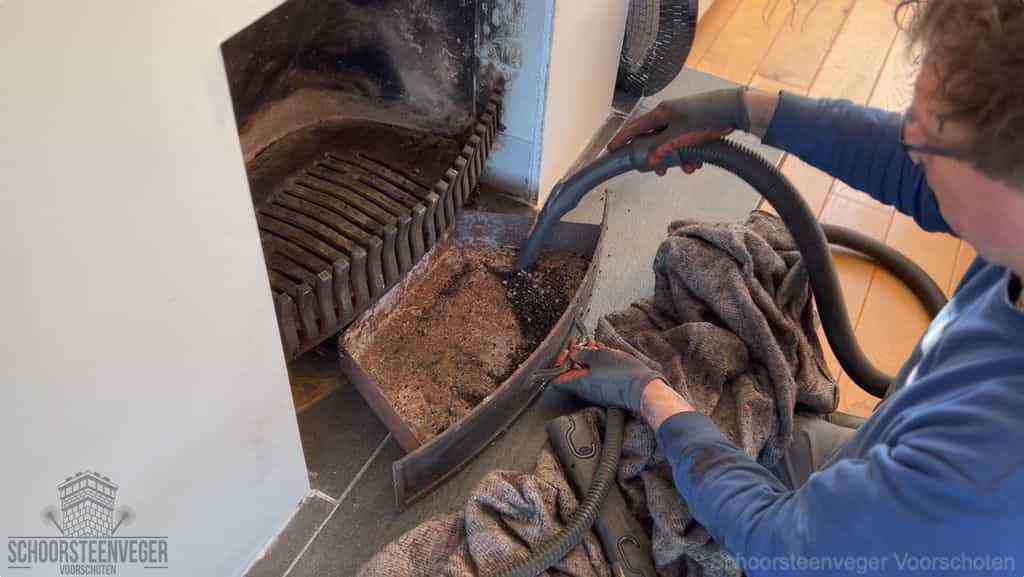 Prijs schoorsteenvegen Voorschoten schouw reinigen Prijs schoorsteenvegen Voorschoten schouw reinigen