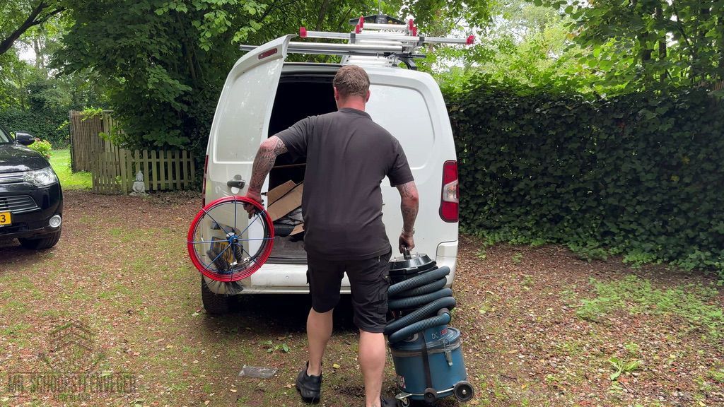 Schoorsteen onderhoud Voorschoten ladder bus Schoorsteen onderhoud Voorschoten ladder bus